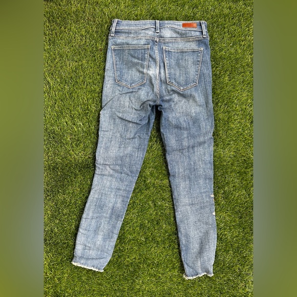 Abercrombie & Fitch Simone High Rise Ankle Flower Embroidered Jeans 26/2R - Picture 6 of 6